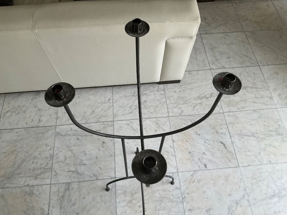 Image 1 of 2 chandeliers sur pied en fer forgé