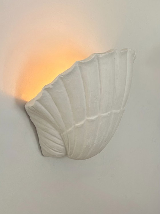 Image 1 of Paire d'appliques vintage coquillage, plâtre blanc mat, France, 1970