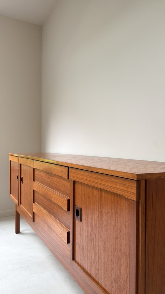 Credenza vintage in legno di teak – Credenze, Wood (photo 11 of 13)