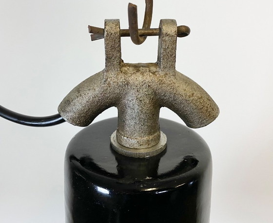 Image 1 of Lampe Bauhaus vintage industrielle en émail noir, années 1930