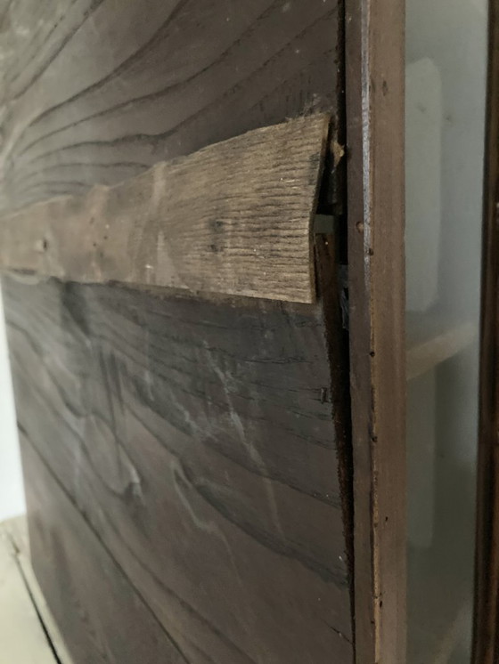 Image 1 of Vitrine murale ancienne en bois
