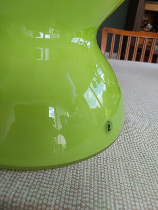 Vase diabolo IKEA couleur chaux par Anne Nilsson