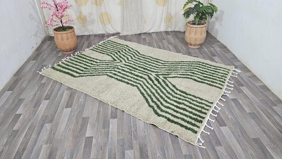 Alfombra de lana verde hecha a mano, por encargo, tamaño 1,5/2,5 m – Ahrend, Wool (photo 3 of 5)