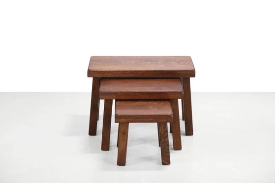 Set aus drei brutalistischen Eichenholz-Beistelltischen aus den 1970er Jahren – Wood (photo 6 of 6)