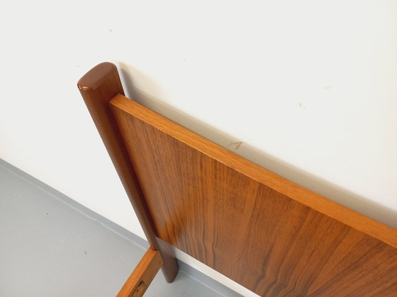 Image 1 of Lit simple vintage style scandinave en teck des années 60