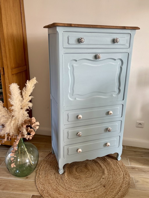 Renoviertes ehemaliges Sekretärszimmer