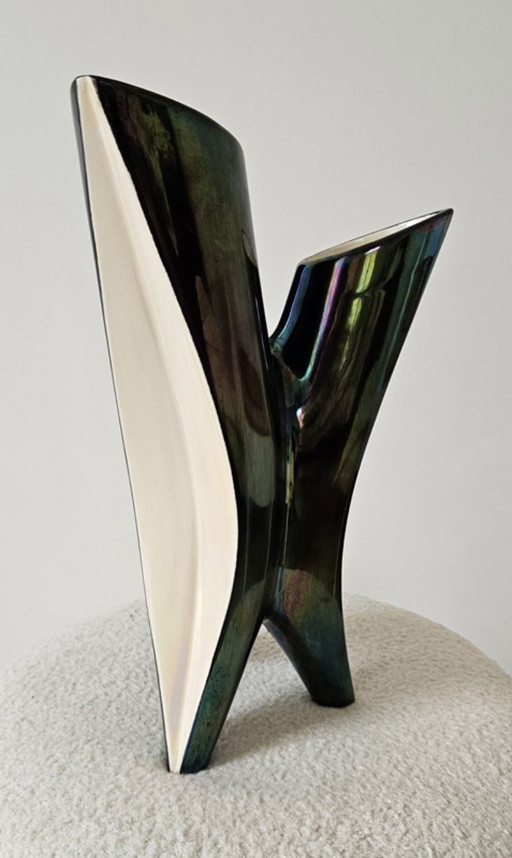 Vaso scultoreo a treppiede Verceram – Ceramica smaltata iridescente – anni '50-'60