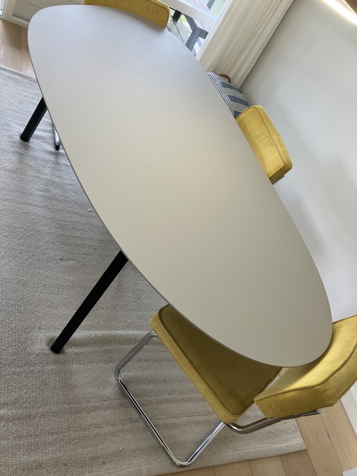 Dining table by Studio Henk