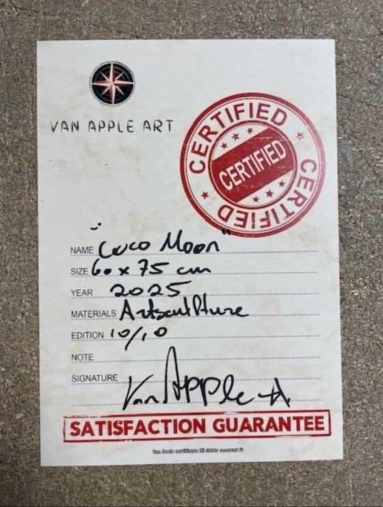 Image 1 of Artwork Coco Moon N*5 - Artist Van Apple.