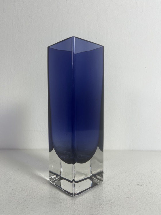 Image 1 of Vase en verre de Murano bleu Italie vintage