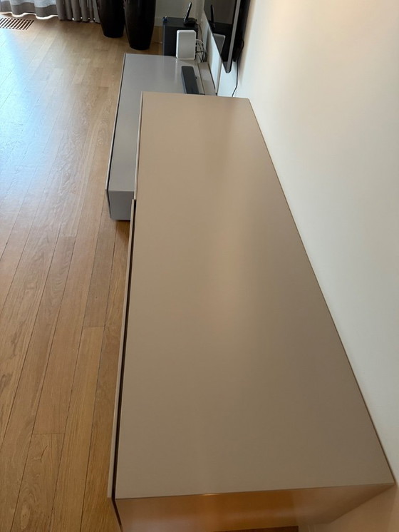 Image 1 of Mobile TV di design color talpa