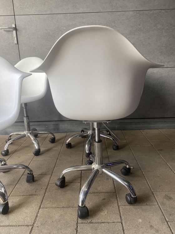 Image 1 of 6 DAR kuipstoelen 