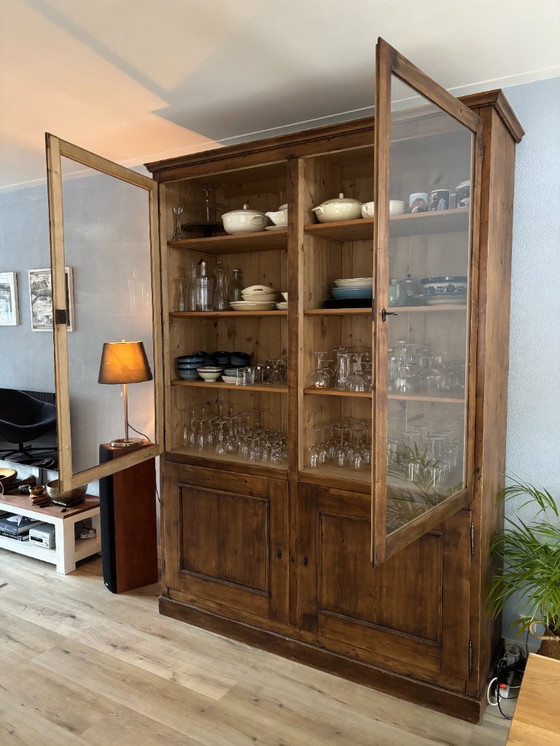 Image 1 of Vetrina originale in pino