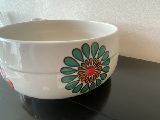 Image 1 of Rara pentola per fonduta di verdure vintage Villeroy & Boch degli anni '60/'70, variante floreale del modello Acapulco.