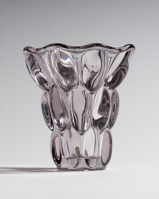 Vase en cristal de Vannes des années 1950 avec sphères en relief

