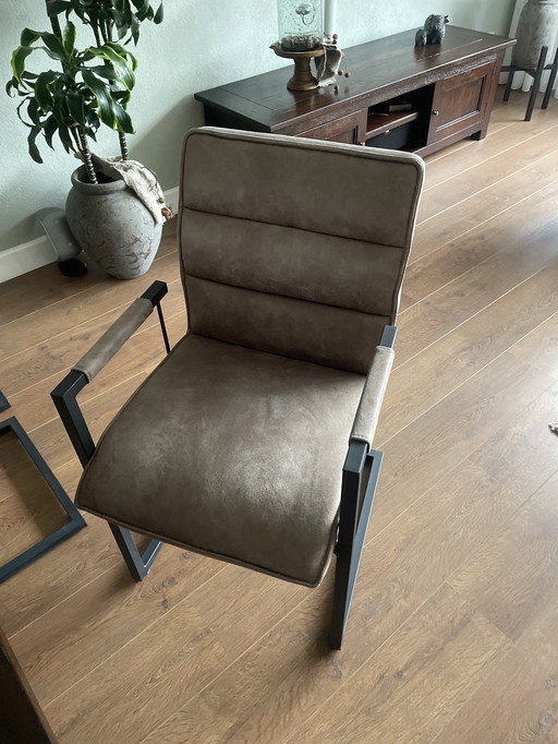 Innenausstattung aus massiver Eiche