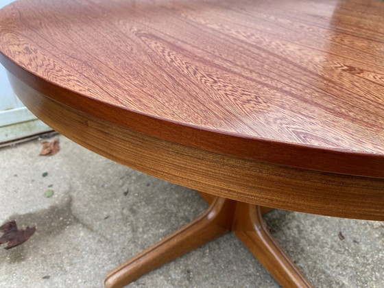 Image 1 of Scandinavian extendable round teak table, 115cm diameter, 152cm length, an70