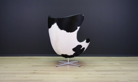 Image 1 of Chaise Egg, Design danois, Designer : Arne Jacobsen, Fabricant : Fritz Hansen