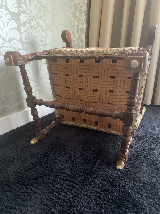 Image 1 of Antiker Ritterstuhl in sehr schönem Zustand