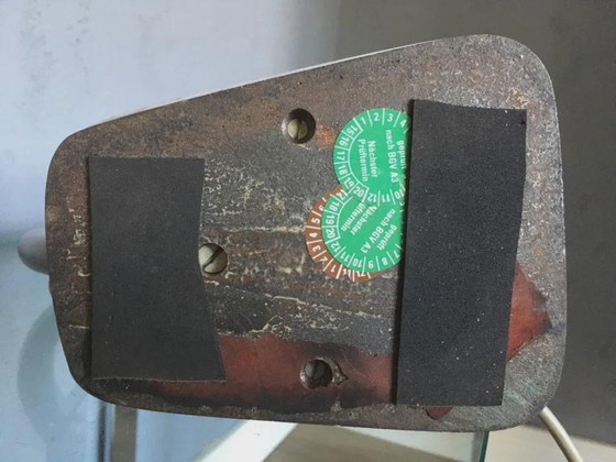 Lampada da scrivania Helo Neuburg, metallo laccato grigio chiaro, Germania, anni '60, Lampade da tavolo, 1960 (foto 7 di 8)