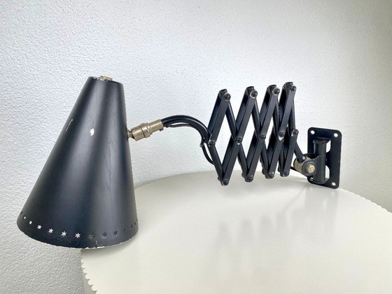 Image 1 of Vintage Hala Zeist Schaarlamp - Zwart Industriële Schaar Wandlamp met Uitschuifbare Arm / Bauhaus Schaar Wandlamp In Zwart