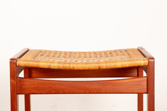 Image 1 of Coppia di sgabelli danesi in teak e paglia di Peter Hvidt, 1960.