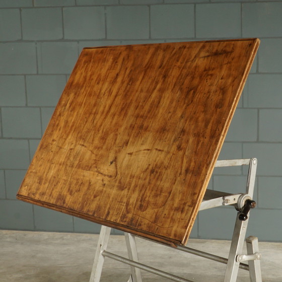 Image 1 of Table à dessin industrielle vintage / table d'architecte - 1950s