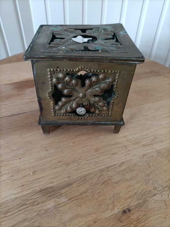 Image 1 of Antique Copper Heat Holder with Ornate Pressed Ornament - Complete with Fuel Tank"
