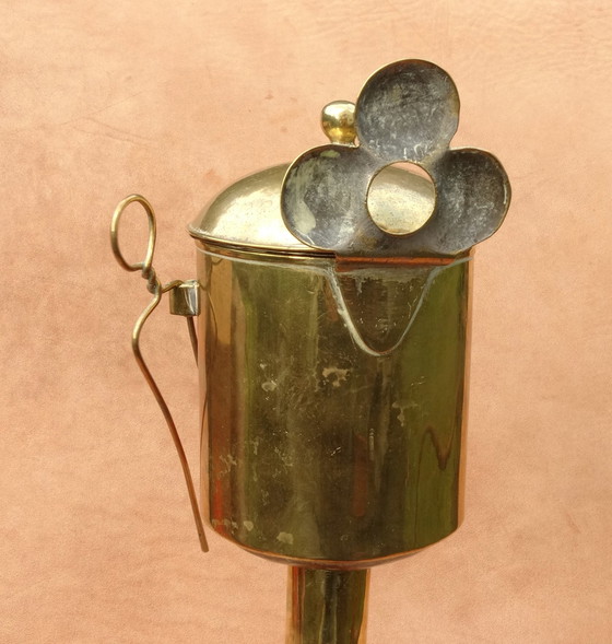 Image 1 of Walvisolielamp, antieke messing lamp uit de walvisvaart, circa 1850, functioneel
