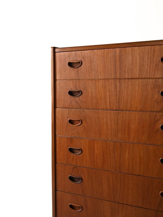 Image 1 of Cómoda escandinava de teca Tallboy de los años 50