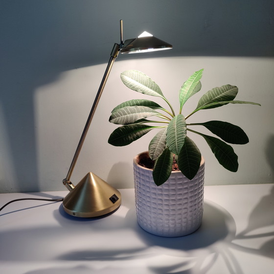 Image 1 of Vintage heavy brass halogen lamp with 2 brightness settings