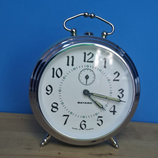 Reloj despertador Bayard de mediados de siglo en color verde