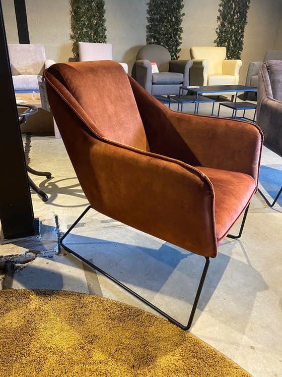 Image 1 of Yuni Armchair