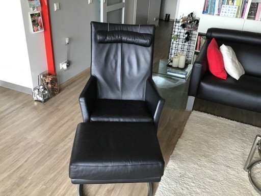 Modèle original « Madonna » avec repose-pieds et coussin.