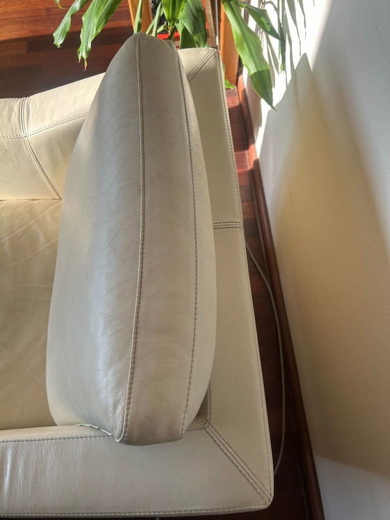 Image 1 of Leolux armchair