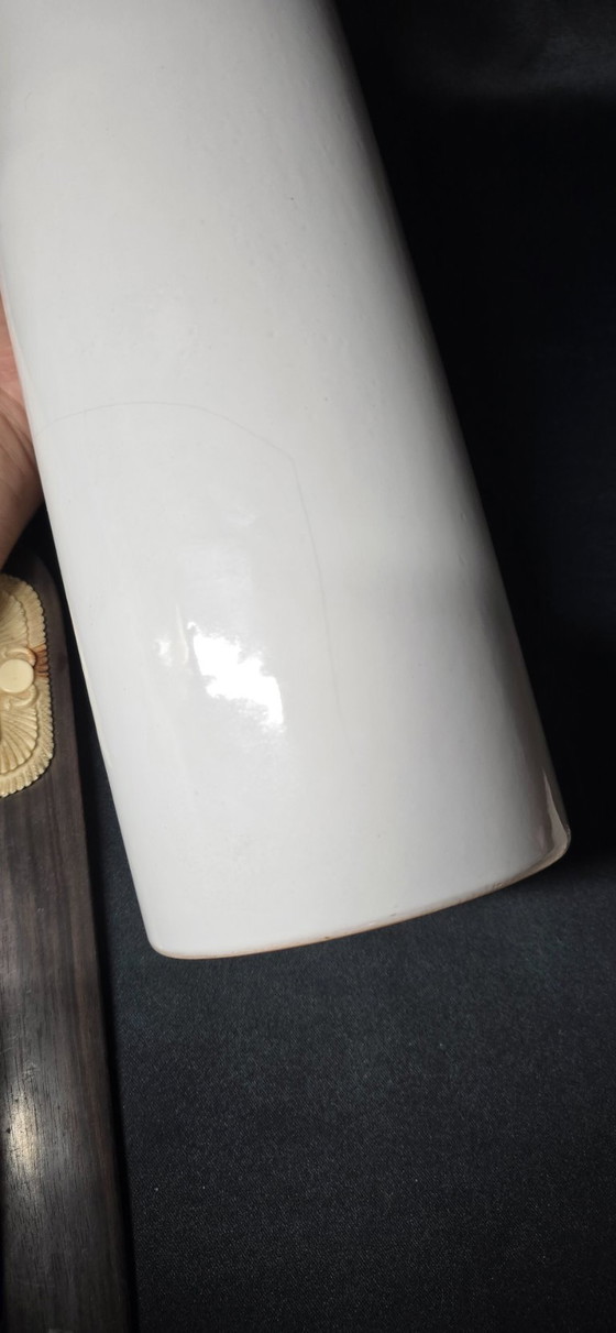 Image 1 of Vaso in ceramica bianca di Enzo Bioli (1832) per Il Picchio , Italia anni '70