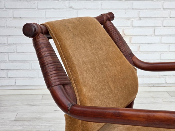 Image 1 of Ensemble de fauteuils de café danois des années 1970, en rotin et tissu nubuck.