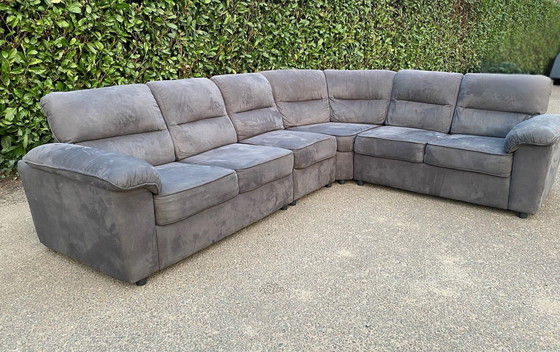 Image 1 of Hermoso sofá esquinero de tela