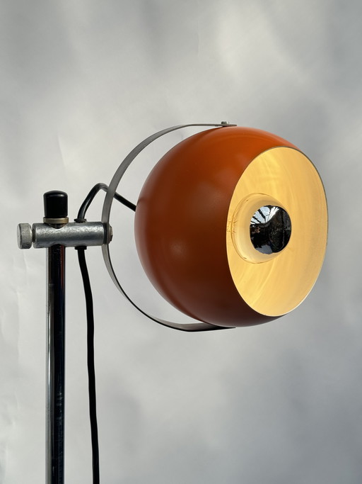 Lampadaire vintage en forme d'œil orange, design rétro des années 1970