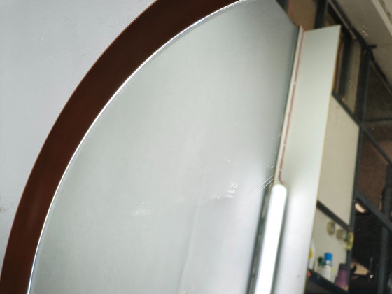 Pair of Italian Space Age Illuminated Round Mirrors, 1970s – Glass, Plastic (photo 3 of 9)