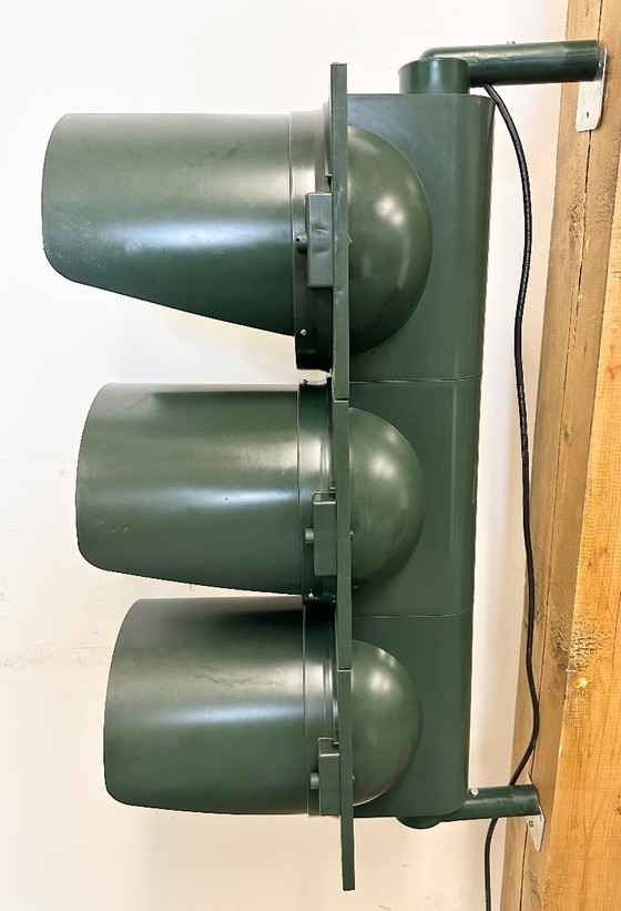 Image 1 of Vintage groene Italiaanse verkeerslichten, jaren 80