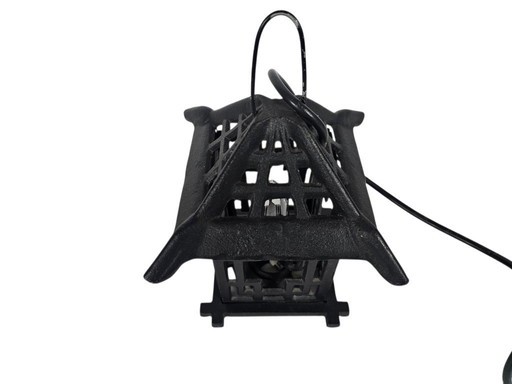 Massive - Japanese Pagoda Lantern - Tōrō - Massive - cast iron - Belgium - 90's