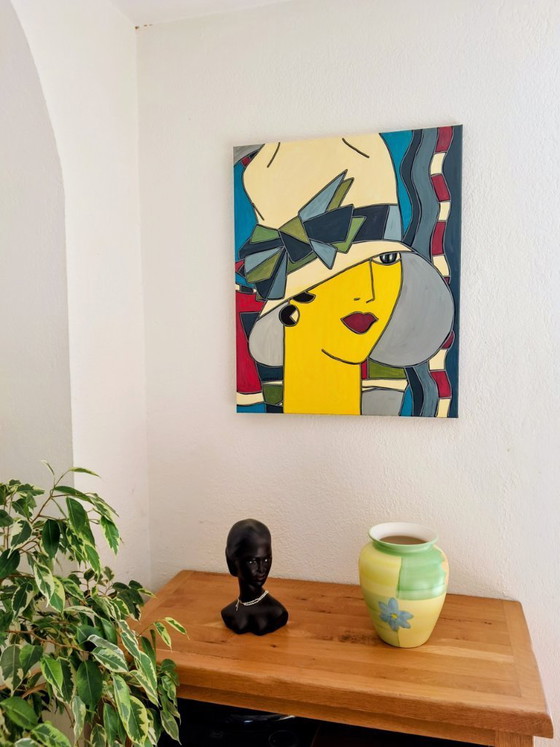 Image 1 of Patricia KLEYMAN - Ritratto di una graziosa giovane donna con un cappello bianco - Dipinto dell'artista