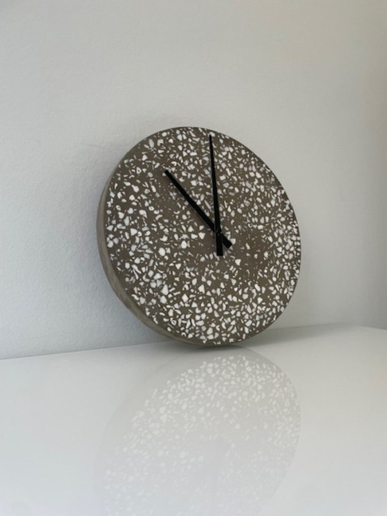 Image 1 of Moderne terrazzo wandklok – betonlook design