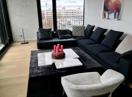 Minotti 2017 / only black ensemble without table, carpet, armchair / dimensions approx. 400cm, 250cm / lengthwise part fabric bl
