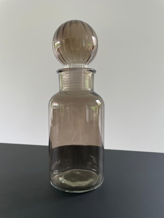 Image 1 of Decoratieve fles van grijs glas