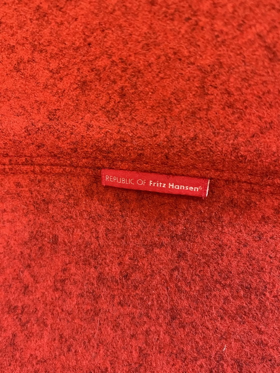 Image 1 of Poltrona Egg di Arne Jacobsen per Fritz Hansen – Modello originale rosso