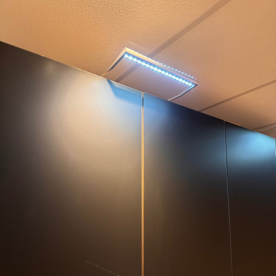 Image 1 of Armadio decorativo Rauch con porta girevole a 4 ante 5B