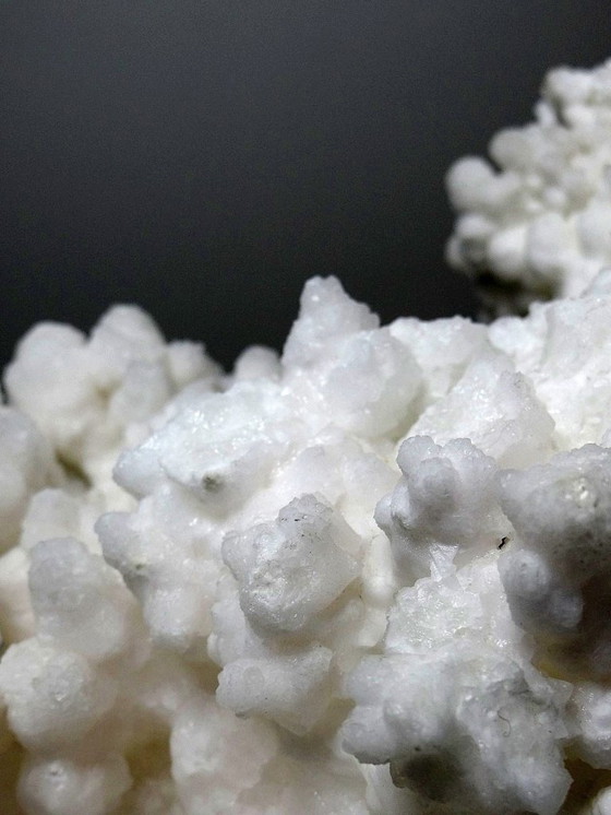 Image 1 of Collezione di minerali, esemplare antico di aragonite bianca dal Messico, +3,2 kg