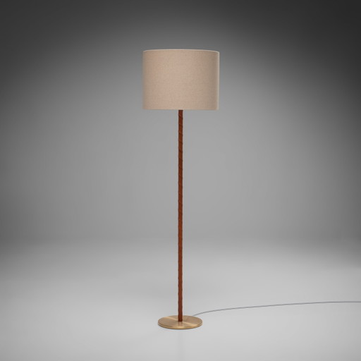 Leder- und Messing-Stehleuchte von Uno & Östen Kristiansson für Luxus, Schweden, 1960er Jahre